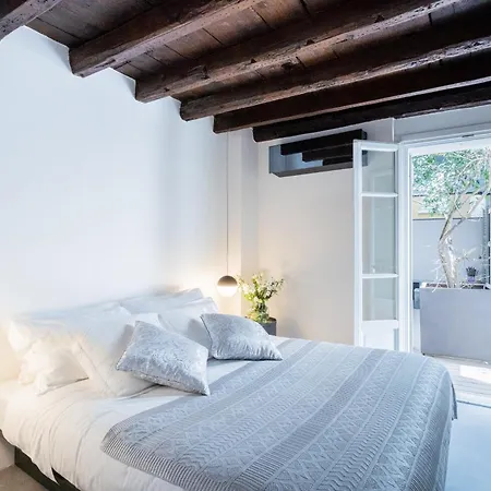 Shades Of Private Terrace By Rent Como
