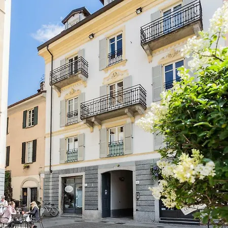 Shades Of With Private Terrace By Rent *