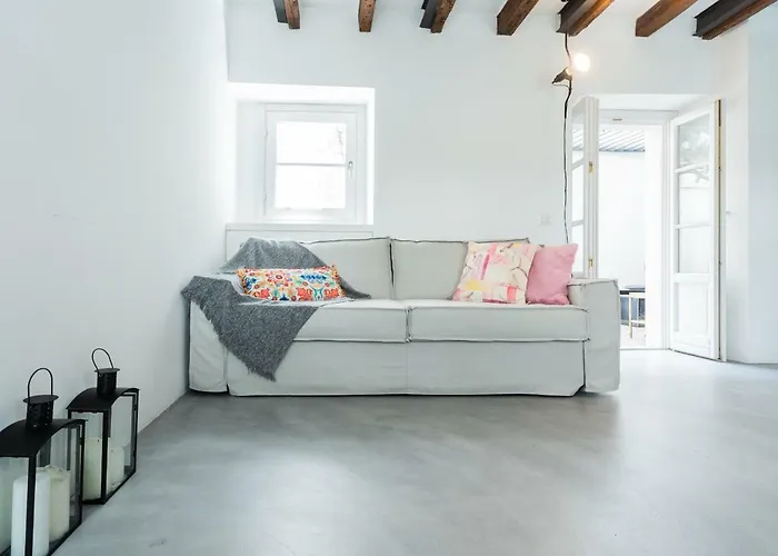 Shades Of With Private Terrace By Rent