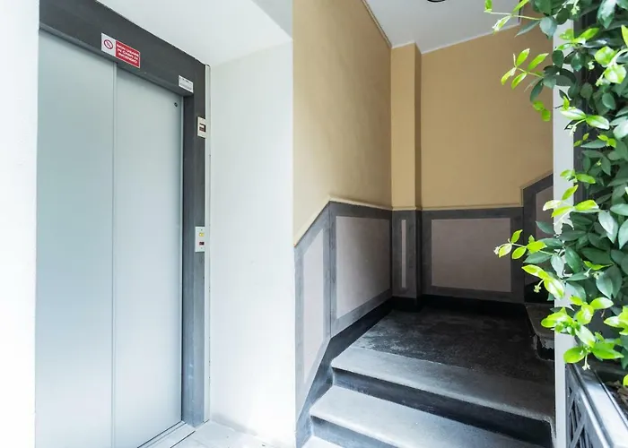 Shades Of With Private Terrace By Rent * Комо