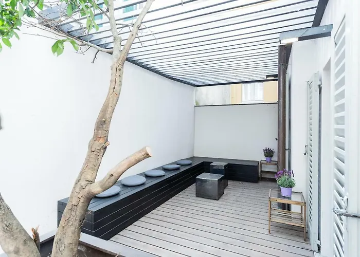 Shades Of With Private Terrace By Rent *