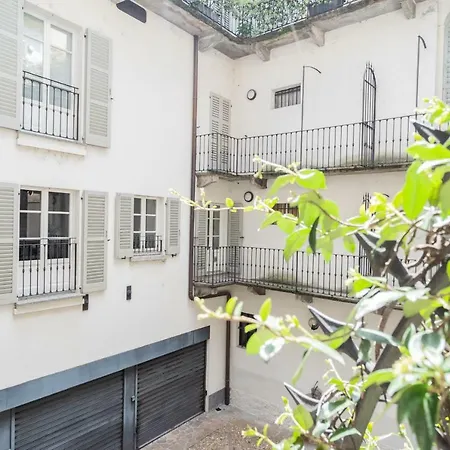 아파트 Shades Of With Private Terrace By Rent